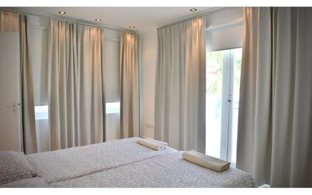 Villa Thalis