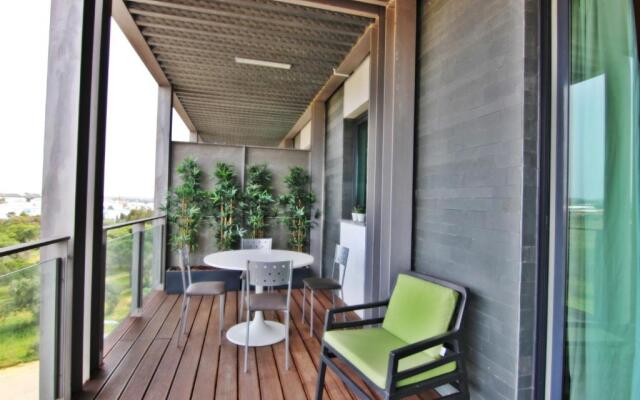 Residences Golf Club Apartment