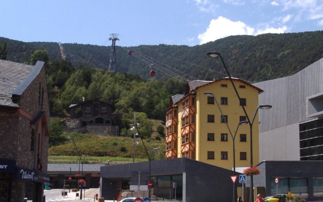 Font Andorra Hostel
