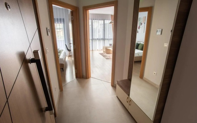 LINA - PG, Moraca River Apartment