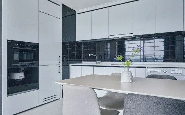 Gangneung Chonpines Ocean Suites Hotel