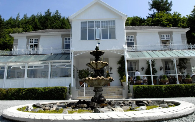 Plas Maenan Country House