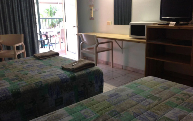 Palms Motel