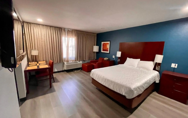 Portside Inn & Suites