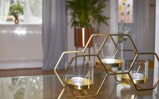 Chique Properties - Forrabury House