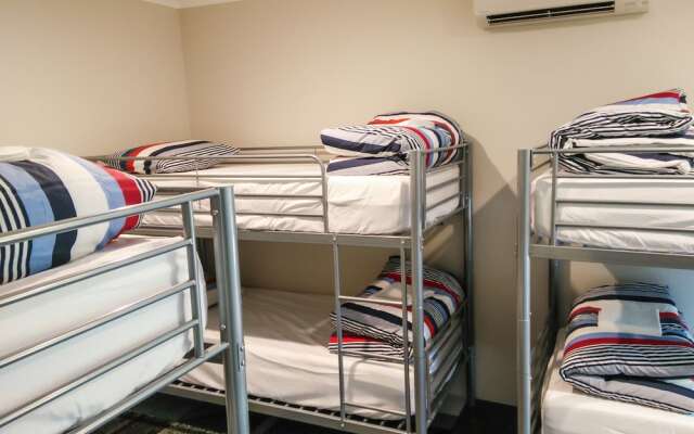 Jump Inn Alice Budget Accommodation