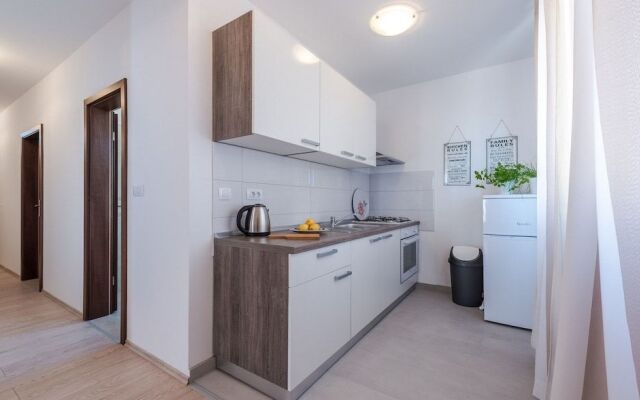 Apartments Made 4U