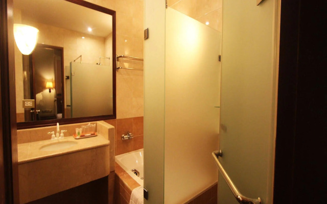 Sarrosa International Hotel and Residential Suites