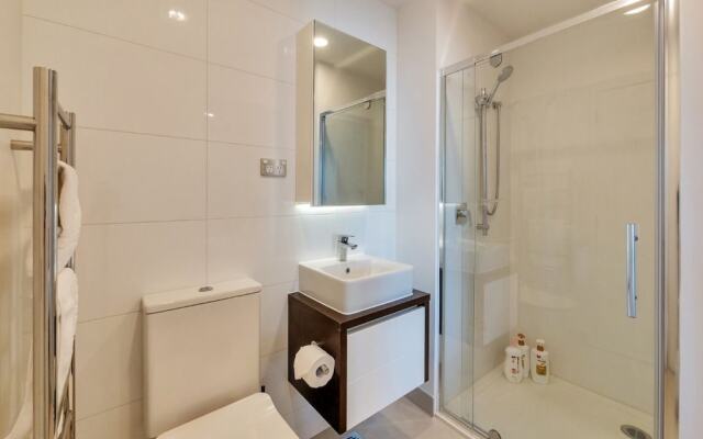 JHT - 1 BRM Apartment, Superb Central, Netflix TV