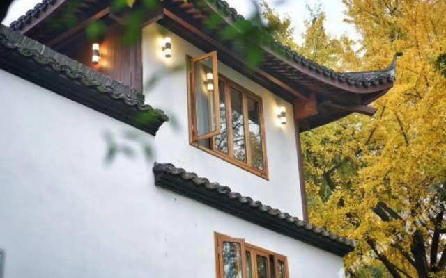 Xixia Xiaozhu Boutique Hote(Xihu Duanqiao shop)）