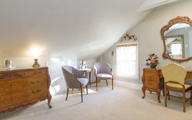 The Harbor Rose Bed & Breakfast