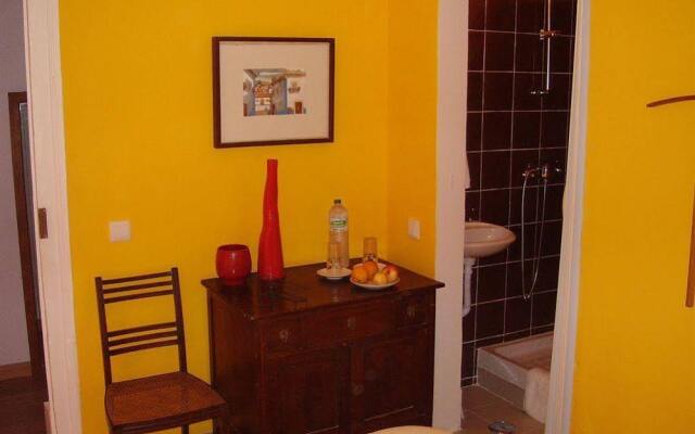 Alves Torgo 14 Lisbon Guest House