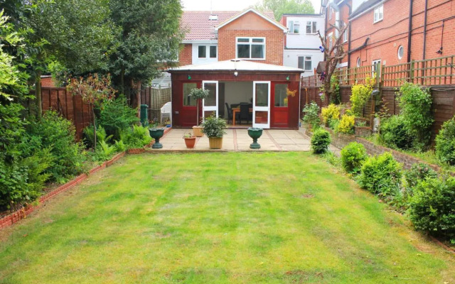 Gidea Park Hotel