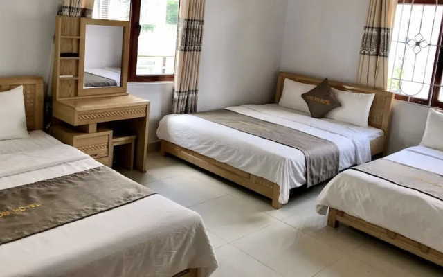Huong Rung Hotel