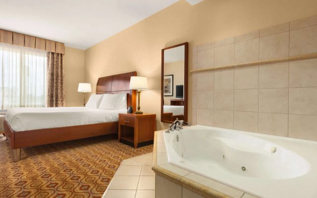 Hilton Garden Inn Solomons