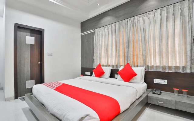 OYO 3737 Hotel City Palace