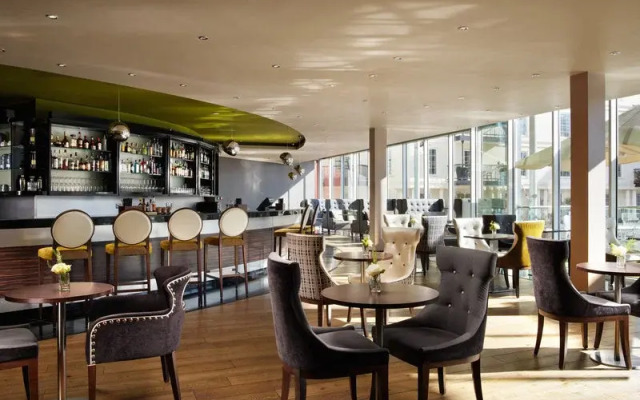Chelsea Harbour Retreat