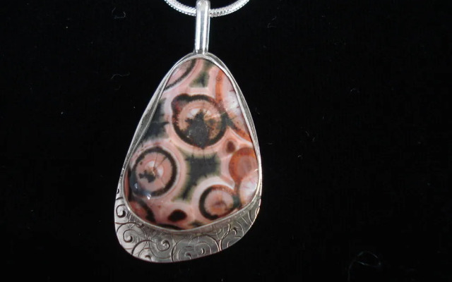 Thomsonite Beach Inn