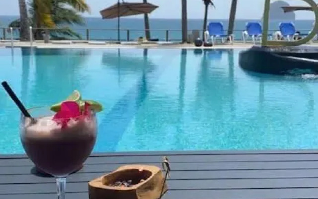 Appartement terrasse vue mer et piscine