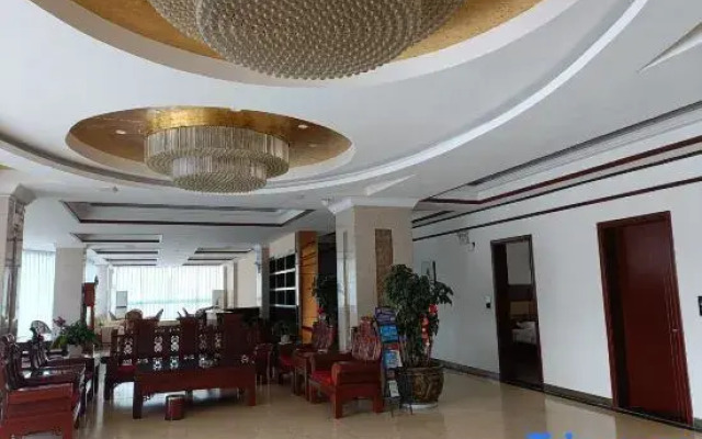 Ruili Bamboo Forest Garden Hot Spring Hotel
