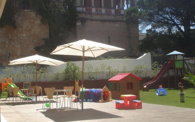 Malibu Foz Hotel - La Maison Younan