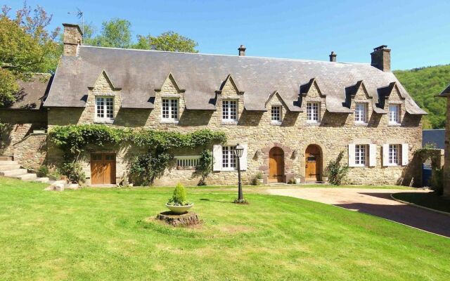 Le Manoir de Placy - Bed and Breakfast