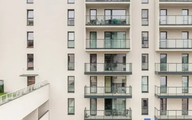 Lumina stylish 3-room apart with balcony