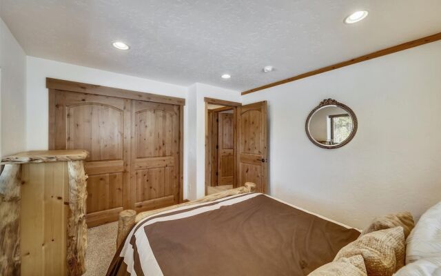 Highfield Trail 4 Bedroom Home by RedAwning