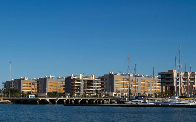 Real Marina Residence