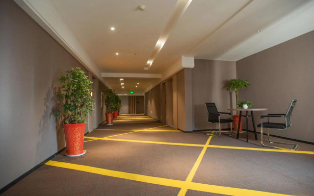 Jingmen California Apartment Hotel