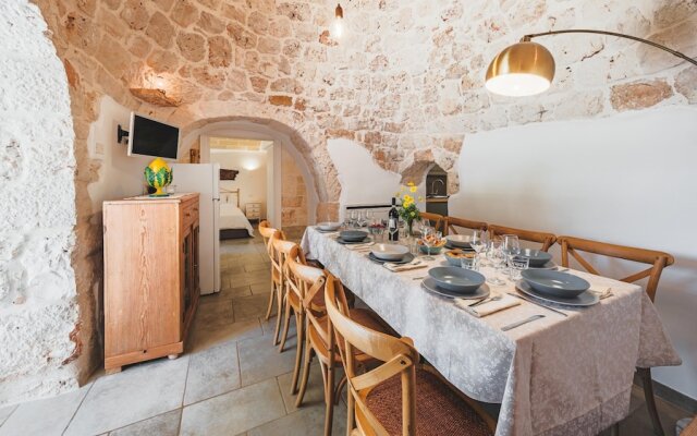 Trulli Biancapetra 8 2 Emma Villas