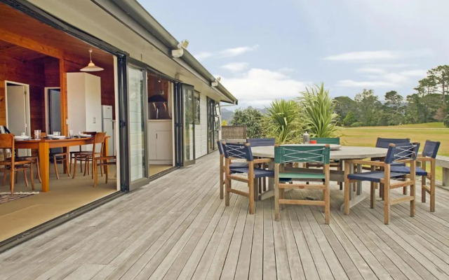 Pretty in Pauanui - Pauanui Holiday Home
