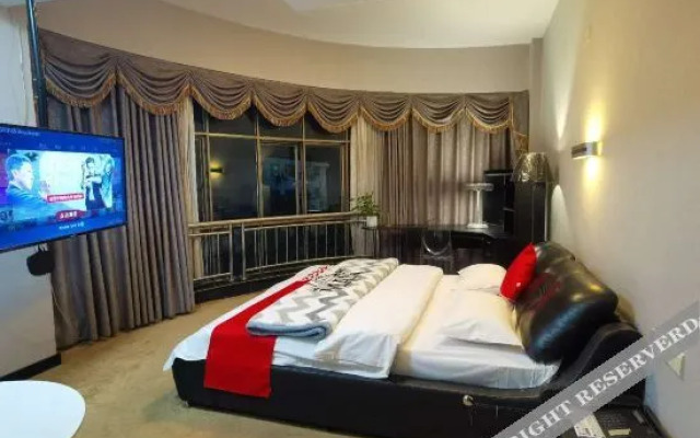 Xiaojia Biyu Business Hotel