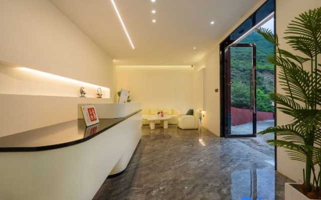 Jiuzhaigou • Four Seasons Homestay – Bathroom – Ngawa