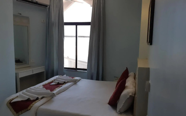 Hotel Niladri Premium