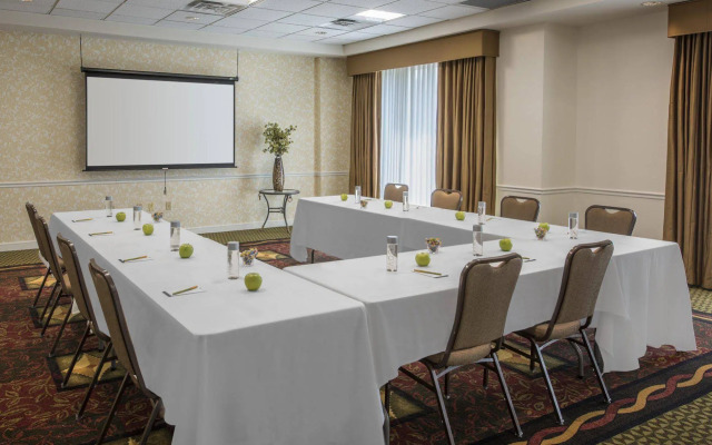 Hilton Garden Inn Denver South Park Meadows Area