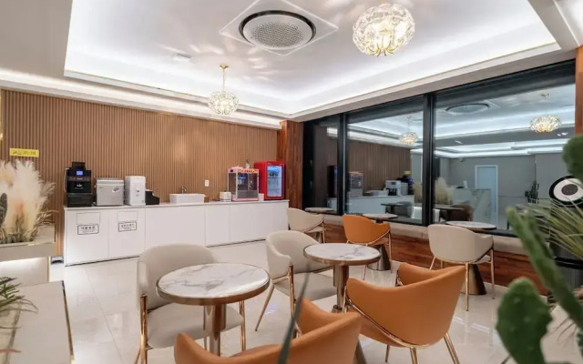 Dk Incheon Airport Hotel