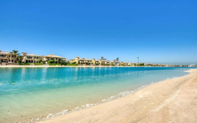 Maison Privee - Glamourous Beachfront Villa on The Palm w/ Pool
