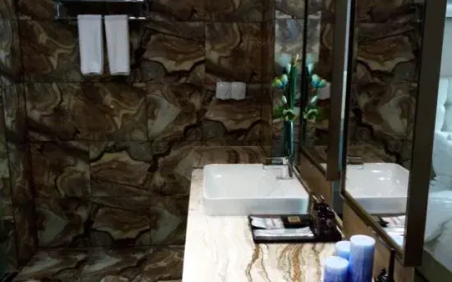 Wulanhaote Mengjia Hotel