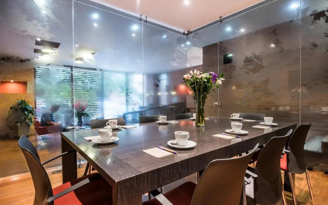 84 DC Bogotá By OxoHotel