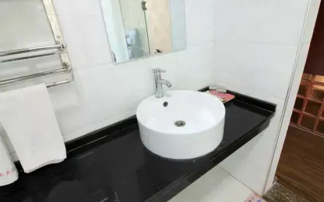 Tiantian Express Hotel (Nanyang University of Technology No.5 Middle School)