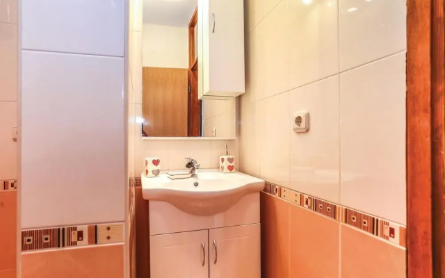 Nice Home in Solin With Wifi and 2 Bedrooms