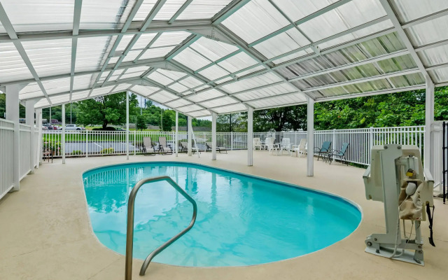 Quality Inn & Suites I-81 Exit 7