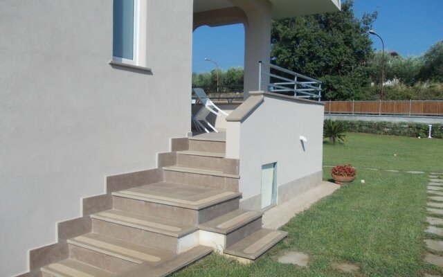 Villa Lauro Luxury B&B