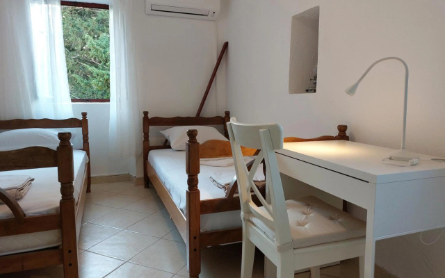 Beachfront House Jovan