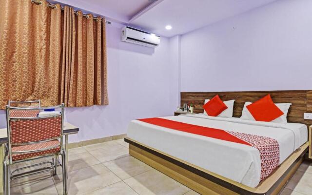 Super OYO Flagship Hotel Mickey Mouse