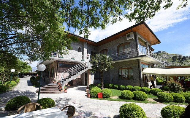 Buna Park Hotel