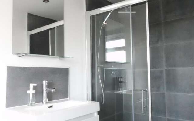 Grand Airport Ensuites