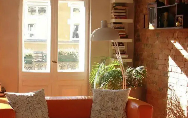 Blooms Boutique Hostel