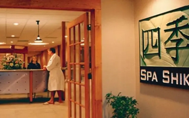 Avila Luxury Suites